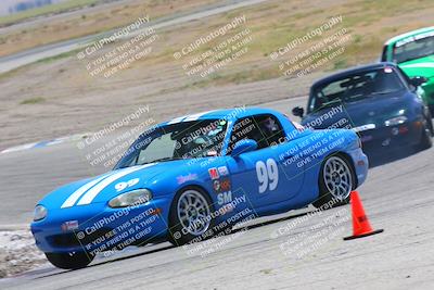 media/May-01-2022-CalClub SCCA (Sun) [[03a481c204]]/Group 5/Race (Offramp)/